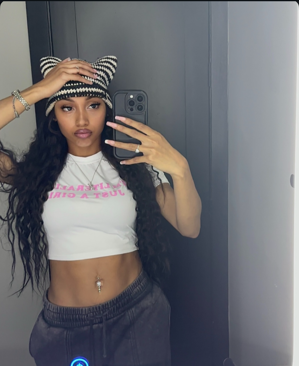 BRIX PULL OVER BEANIE (OS)